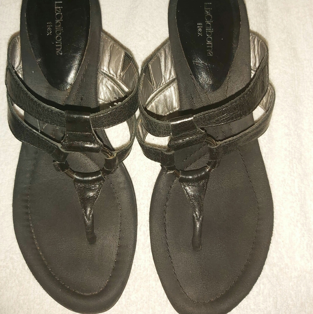 Sandals with heels